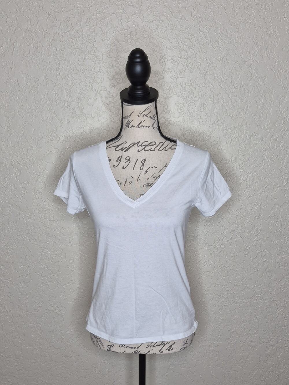 Natural‎ Skin Organics T-Shirt White Size S